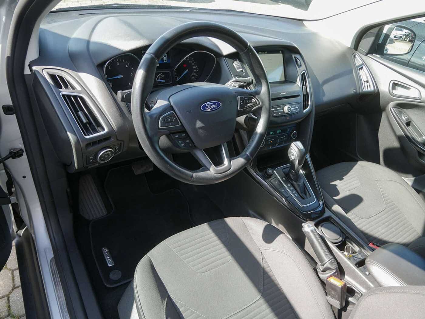 Ford  Turnier 1.5l TDCi Titanium KAMERA NAVI